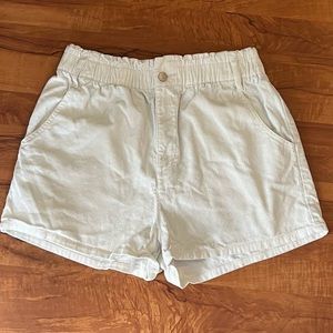 BDG White Corduroy Pull On Mom Short NWT